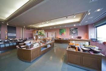 Hotel Kyukamura Sanuki-goshikidai 4*